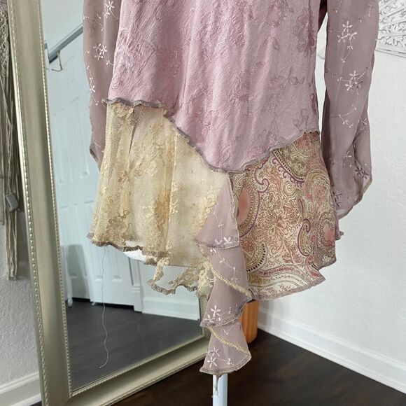Spencer Alexis Made in USA Ethereal Pink Purple Lace Paisley Asymmetric Top 4 S - Picture 5 of 8